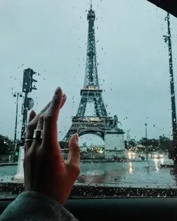 The eiffel tower visit by about six