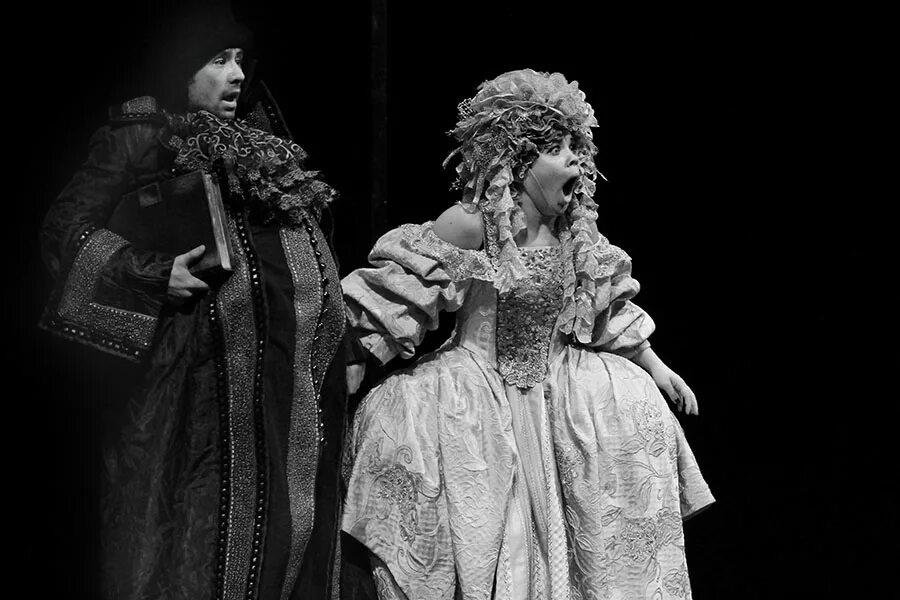 Лекарь поневоле плутни скапена сатирикон. Лекарь поневоле гуно. Спектакль "лекарь поневоле" в театре наций. Лекарь поневоле мольер. Лекарь поневоле сатирикон.