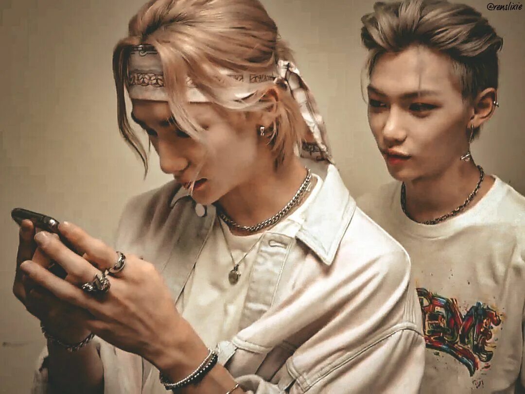 Фанфик хёнликсы. Хёнликсы арт. Читать фф хенликсы удиви меня малыш. Хенликсы 18 фф. Феликс и хёнджин stray kids 2021.