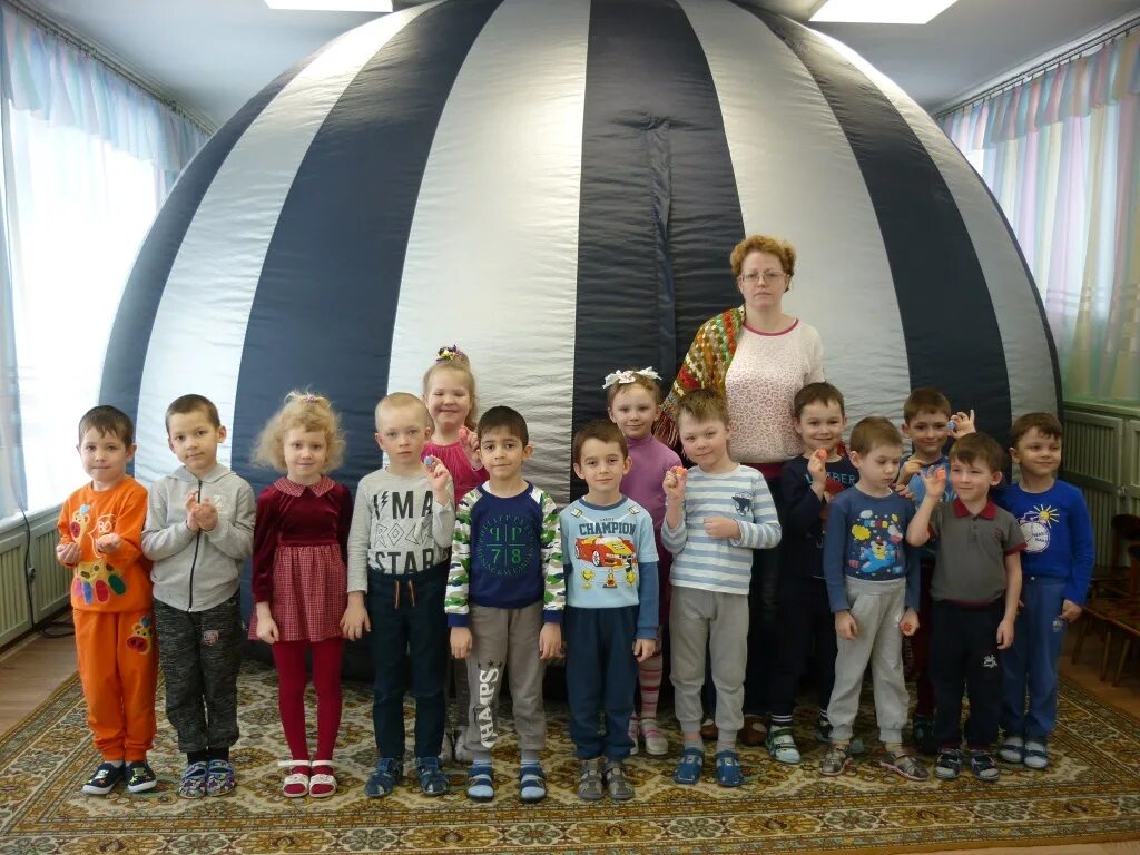 Мобильный планетарий 3д. Московский планетарий презентация. Московский планетарий презентация. 1 класса 1 класса планетарий. Большой звездный зал московского планетария.