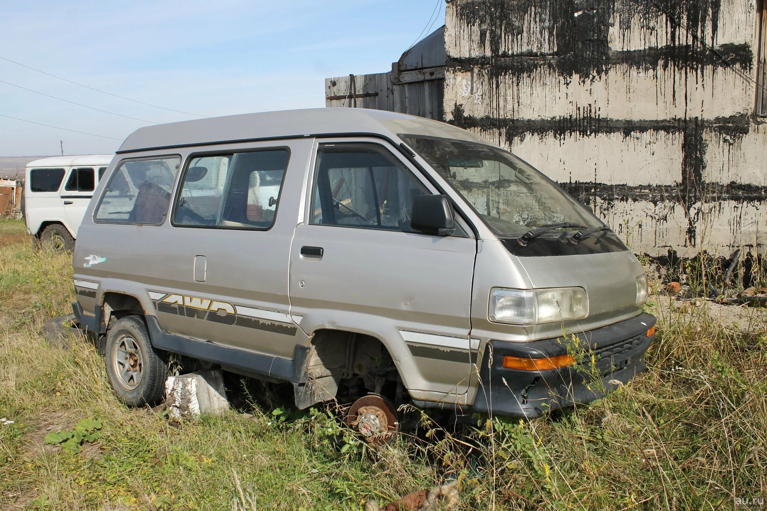 Продажа тойота литайс. Тойота Лайт Эйс. Тойота лит айс микроавтобус. Toyota Lite Ace дизель. Тойота айс лит айс.