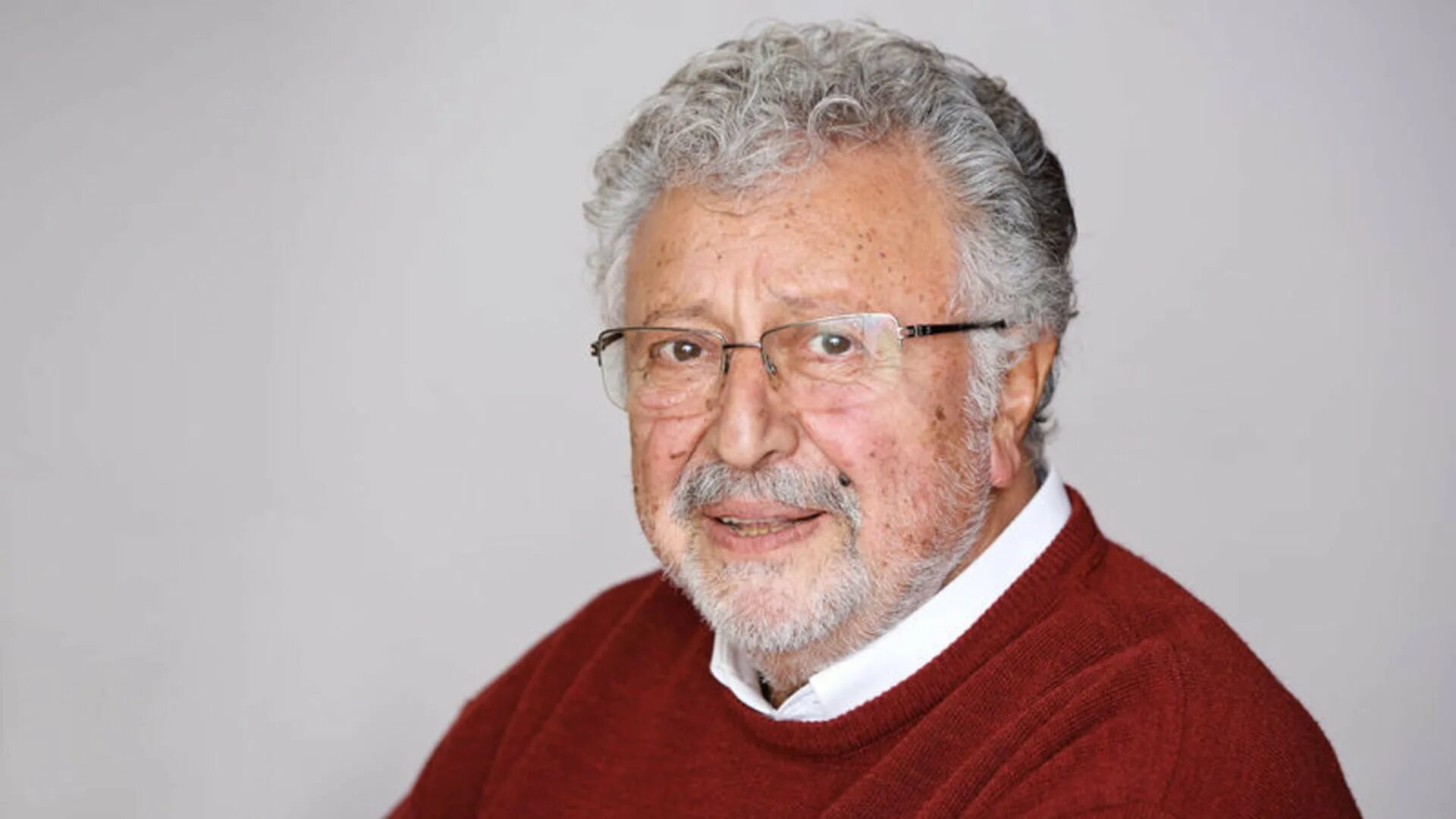 Метин акпинар. Метин акпинар в молодости. Метин акпинар в молодости. Метин акпинар. Метин акпинар.