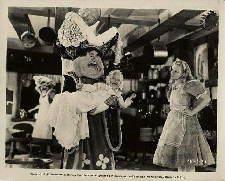 алиса в стране чудес старый фильм 1933. 1976. приключения алисы в стране чудес фильм 1972. алиса в стране чудес фильм 1933. алиса в стране чудес старый фильм 1985.