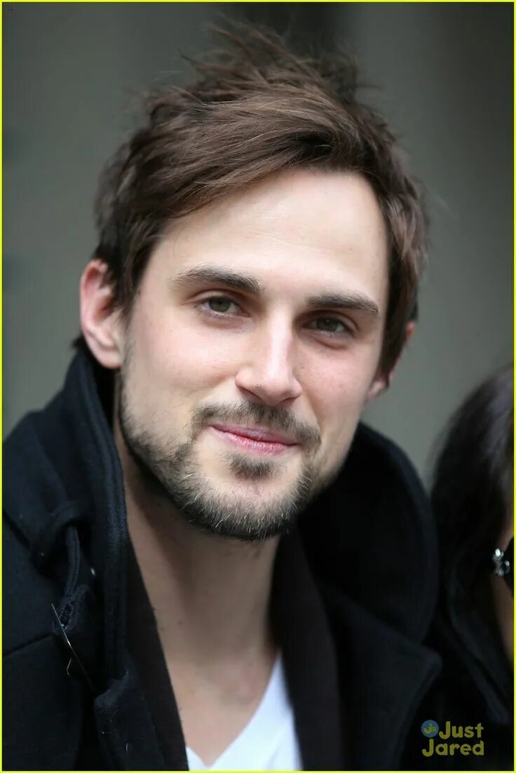 Дж уэст. Andrew West. Эндрю Дж. Уэст актер. Эндрю Дж Уэст торс. Эндрю Дж. Уэст семья.