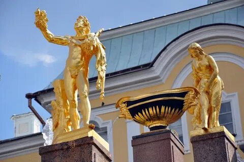 Золотые памятники