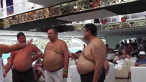Видео толстого мужика