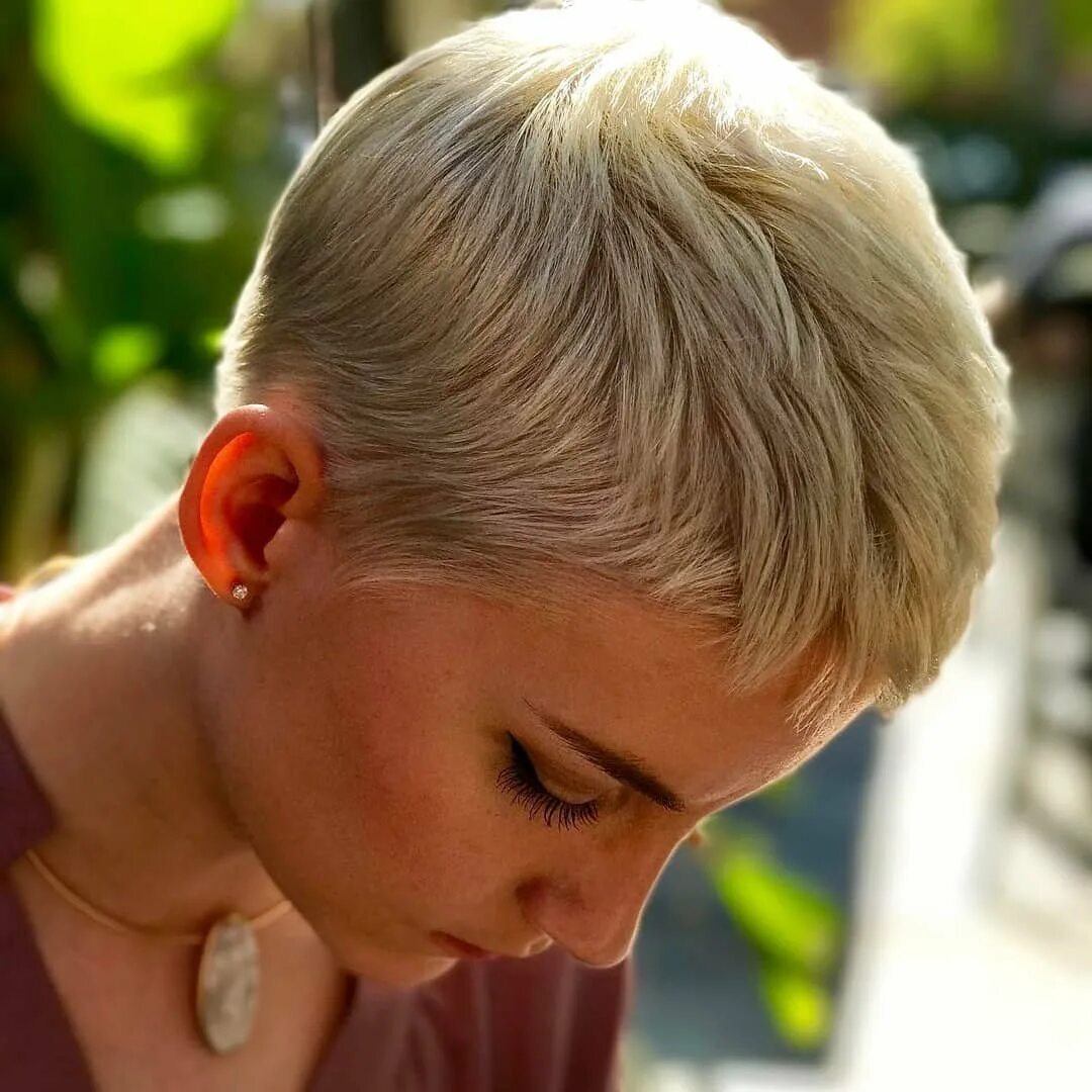 короткая стрижка томбой ежик. стрижки гарсон гаврош каприз. стрижка гарсон гаврош. короткие стрижки любимой девушке. короткие стрижки любимой девушке.