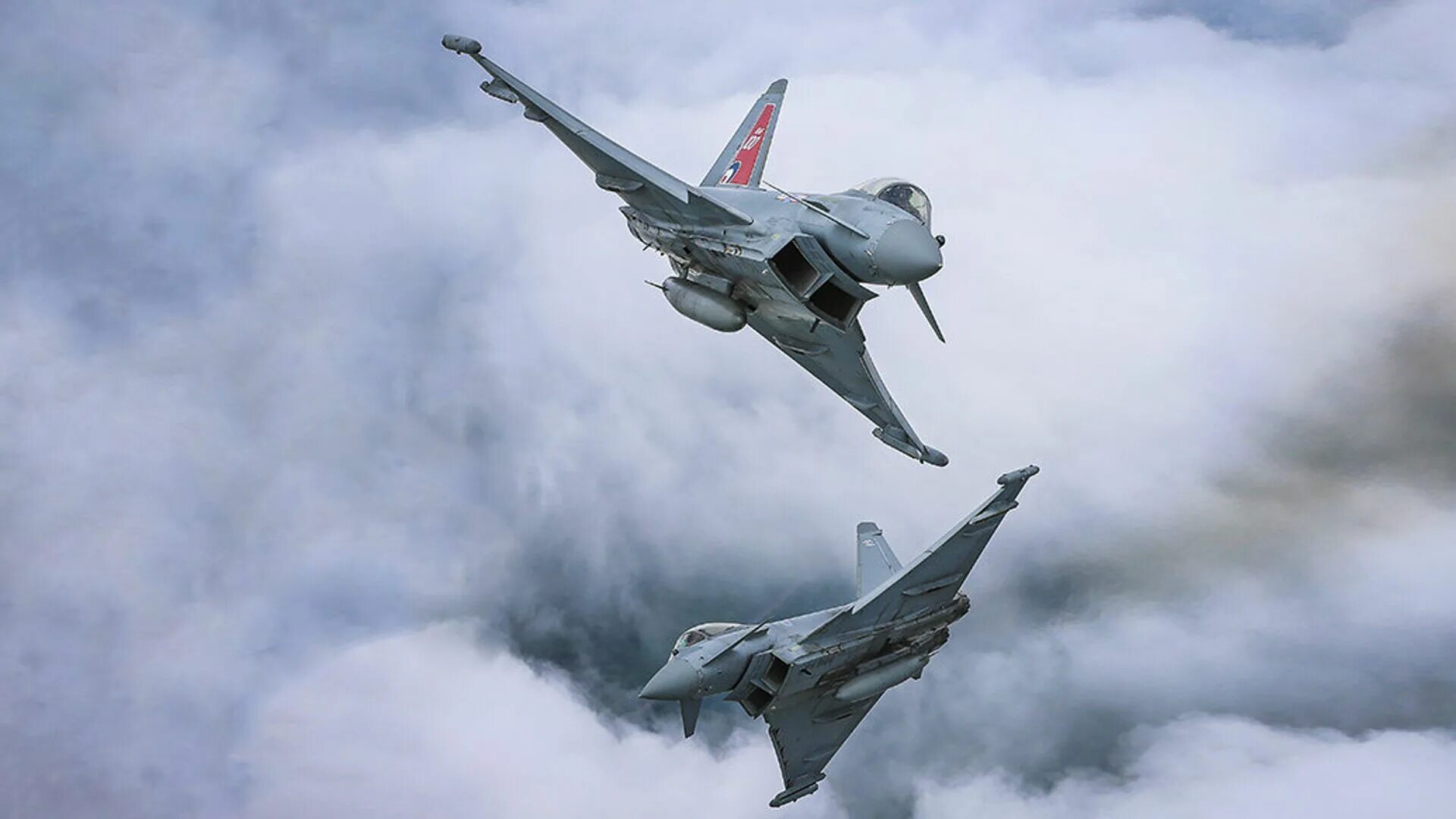 Британские истребители. Истребитель Eurofighter Typhoon королевских ВВС Великобритании.. Самолёт Тайфун в ВВС Великобритании. Еврофайтер Тайфун Великобритания. Raf ВВС Британии.