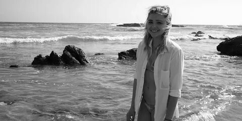 Chloe grace moretz beach picture