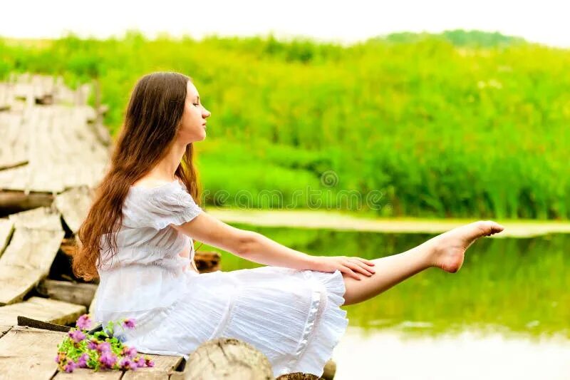 Красивые стопы гимнасток. Ноги без варикоза. Танец на коленях. Мария кремезная шпагат. Красивые ноги.