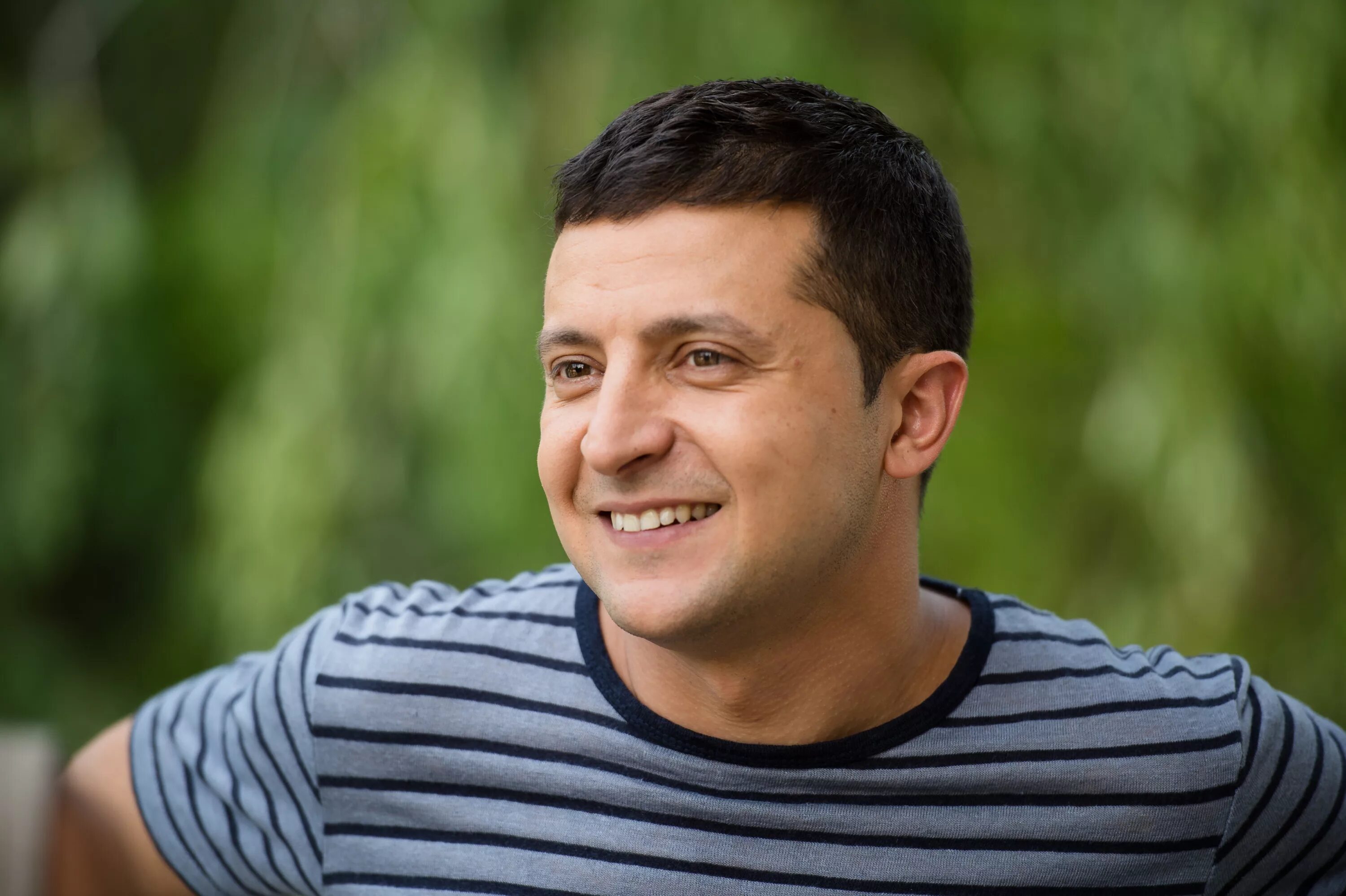 Владимир зеленский актер. Сколько лет исполнилось зеленскому. Зеленский. Сколько лет исполнилось зеленскому. Владимир зеленский фото.