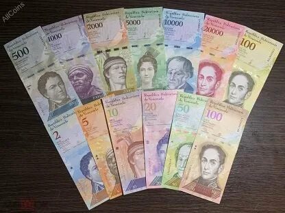 Банкноты 1992 года. Гвинея 2000 франков 2018. 1000 по 500 пятёрка. 1000. 100 500 1000 5000 10000.