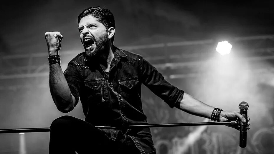 Ronnie romero rainbow. Ronnie romero rainbow. Ронни ромеро. Ронни ромеро. Ронни ромеро.