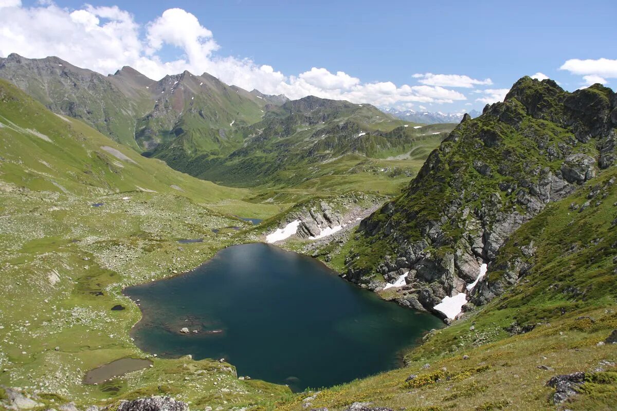 Заброска в архыз из краснодара. Загедан КЧР. Загедан КЧР посёлок. Загедан-хребет Абишира Ахуба. Загеданские озера Архыз.