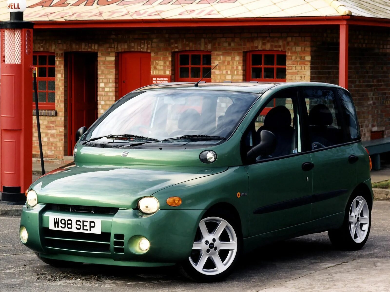 Fiat multipla. Машина fiat multipla. фиат мультипла 2000. фиат мультипла 1998. фиат мультипла 2.