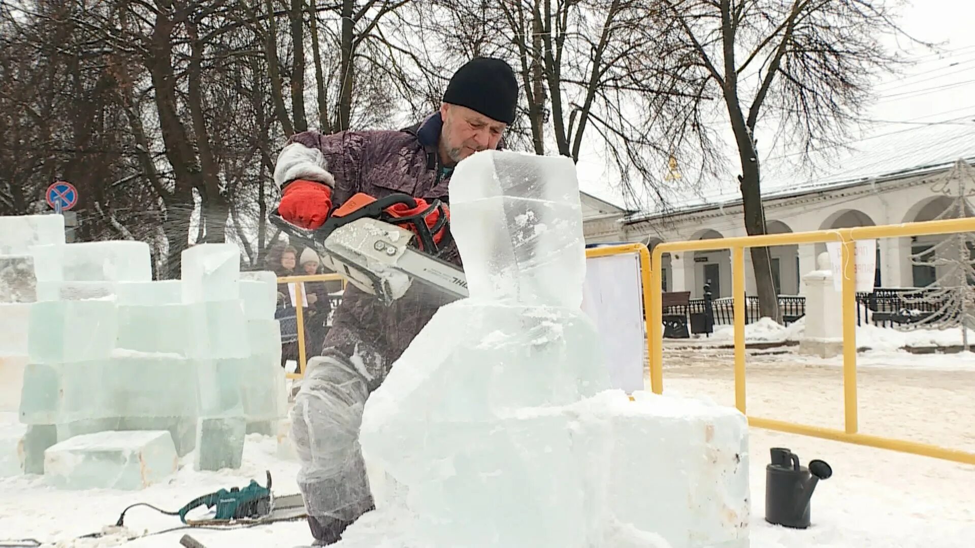 Туту кострома. Ледяные скульптуры. Фигуры из снега. Снежные скульптуры. Ледяные фигуры Кострома.