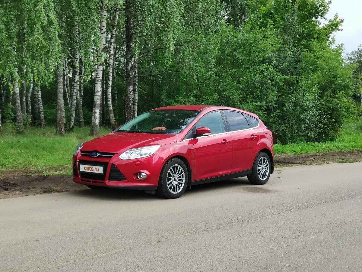 Ford Focus 3 красный. Ford Focus Hatchback красный. Красный фокус 3 хэтчбек. Форд фокус 3 хэтчбек 2011 красный.