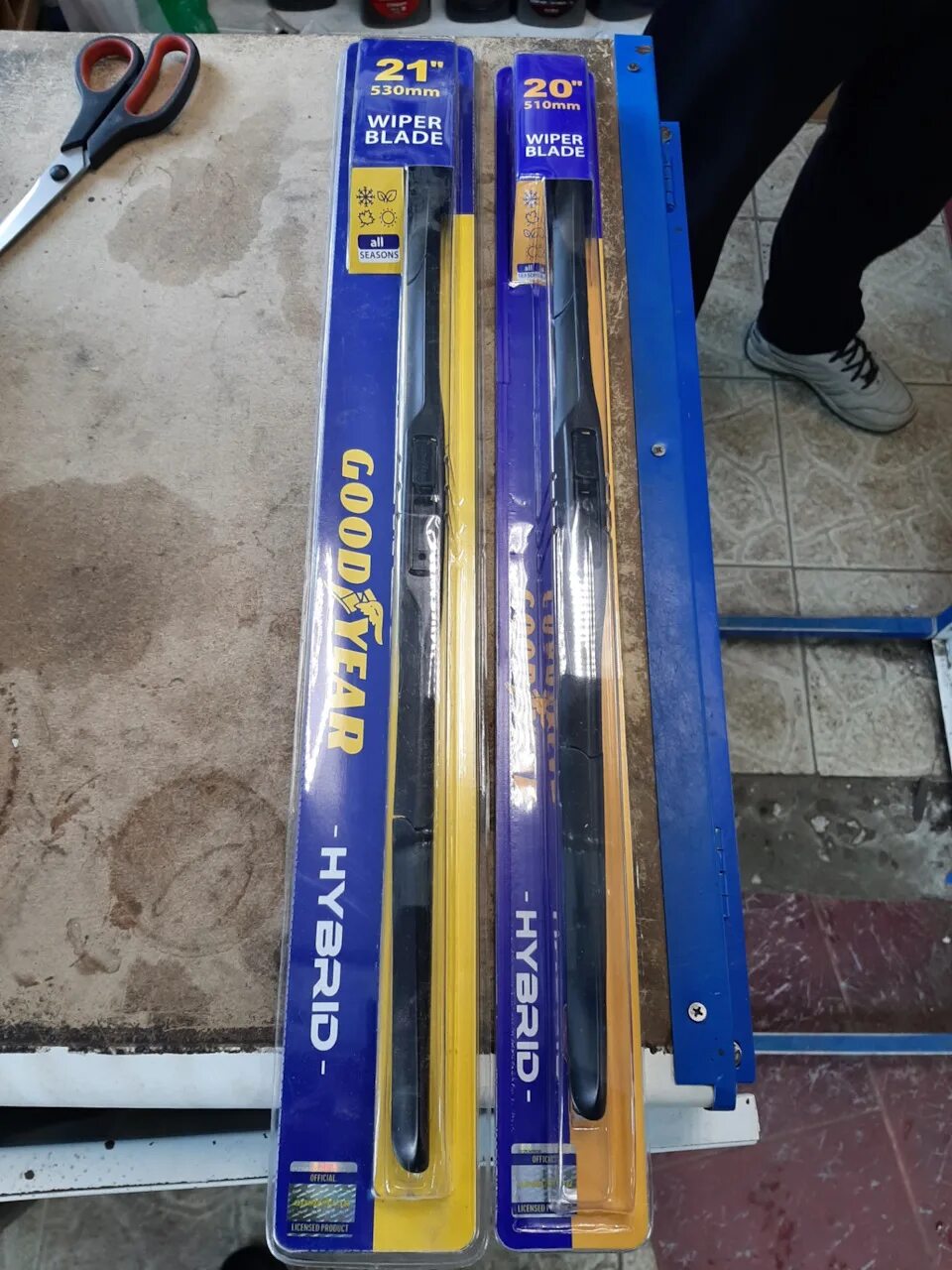 Goodyear hybrid. Щетки Goodyear Wiper Blade. Щётка Goodyear 400 гибридная. ACDELCO Hybrid Wiper Blade. Щетки Goodyear Приора.