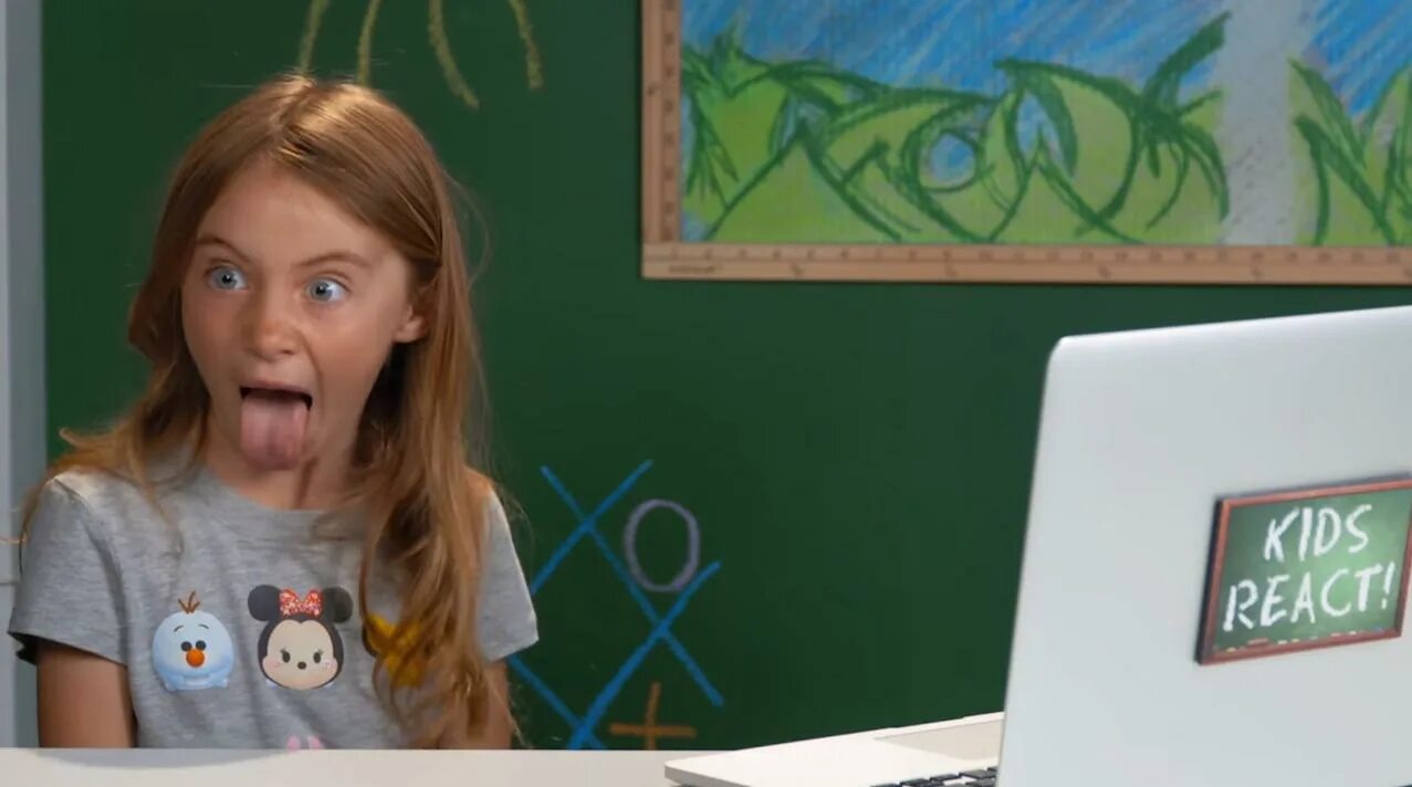 Kids react to. Kids reaction. fake kid reaction. sophie 712.