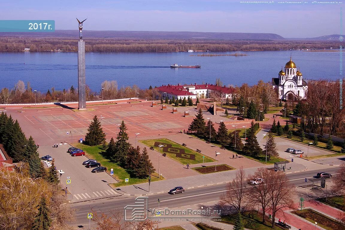 Г самара самарская площадь. Самара площадь славы вид с волги. площадь славы улица самара. набережная самара вид на храм на молодогвардейской. вид на волгу с площади славы.