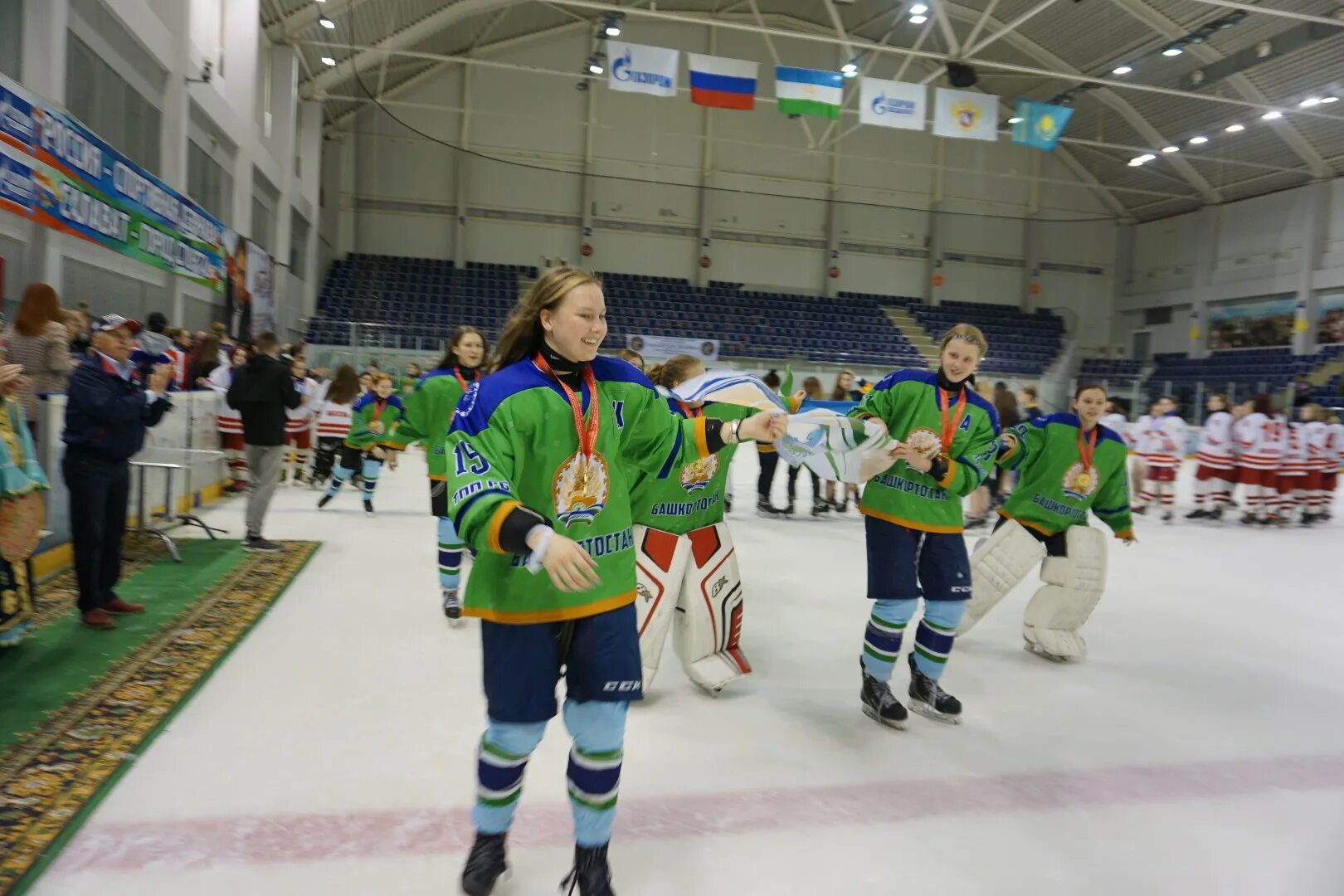 Золотая шайба девушки 2007-2008 волжский сшор боброва. Кубок золотая шайба. Отчет главного судьи соревнований золотая шайба. Золотая шайба 2008-2009 г. Кидсхоккей 2012 турниры.