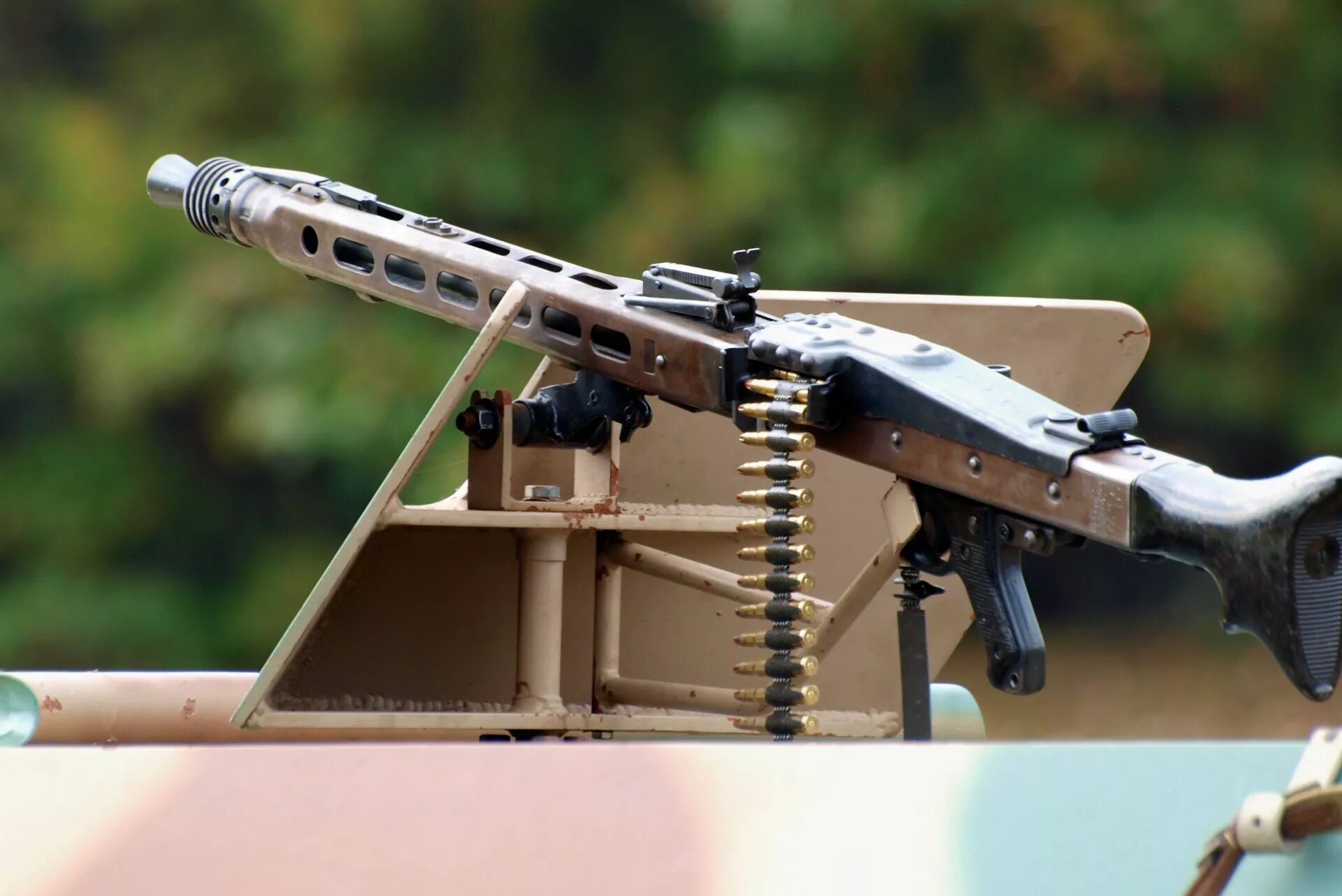 Пулемёт browning m2. Крупнокалиберный пулемет браунинг м2. 7 мм. 7. Крупнокалиберный пулемет браунинг м2.