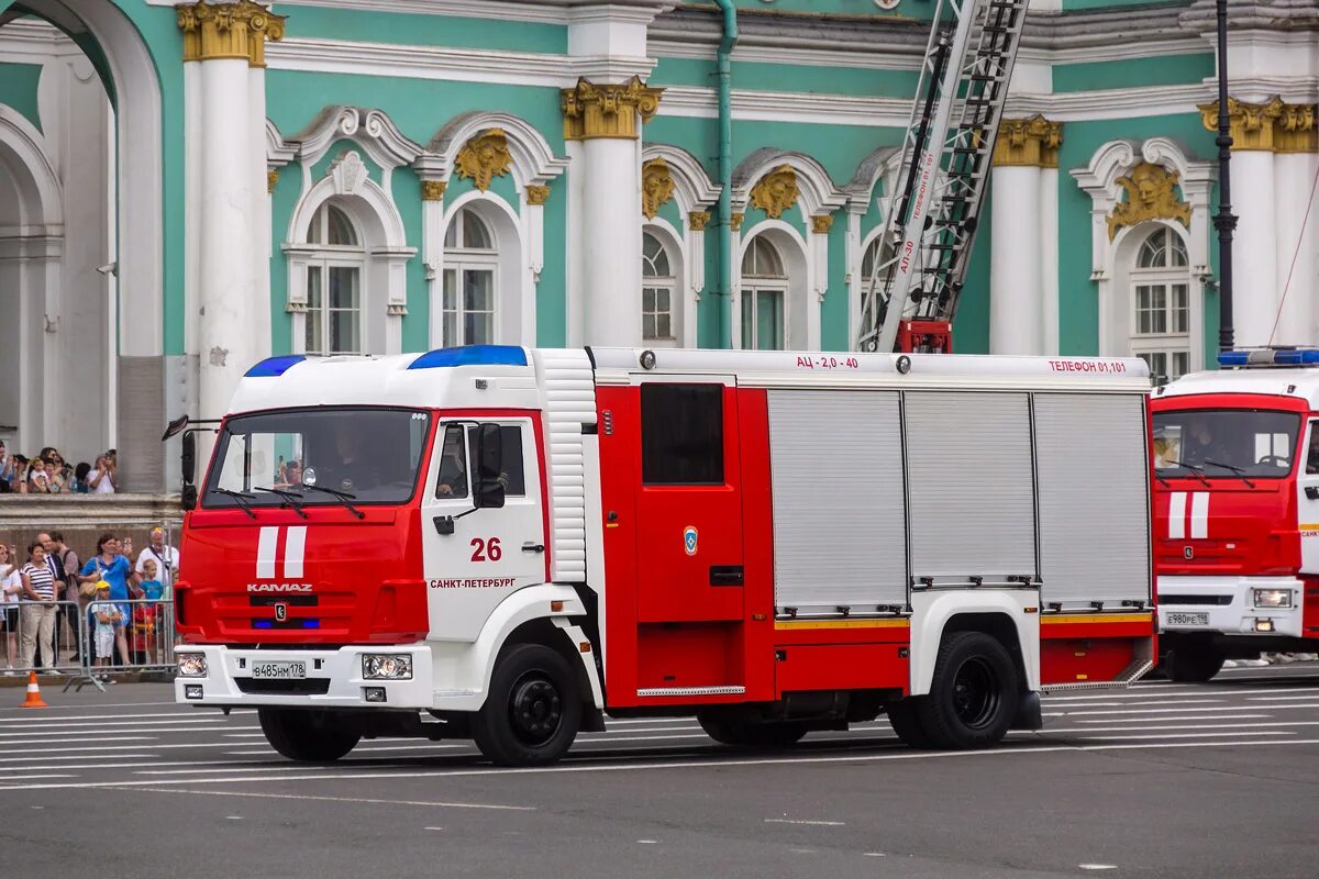 980 е. Пожарная охрана 89 КАМАЗ Технопарк. Парад пожарных. Парад пожарных на Дворцовой 30 июня. ИПА 485 пожарка.