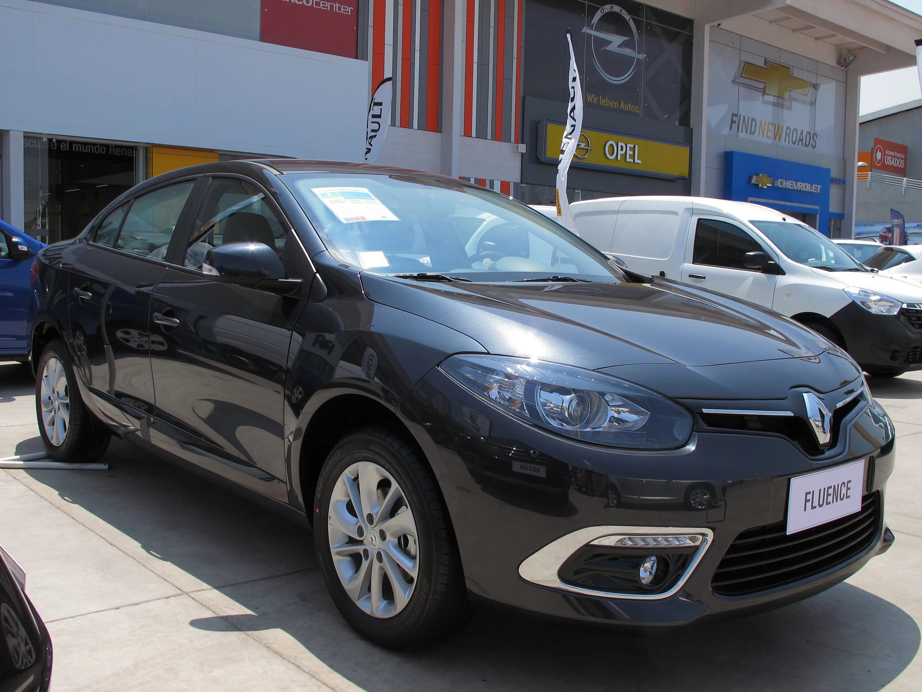 Renault Fluence. Рено Флюенс 2015. Renault Fluence 2020. Рено Флюенс новый. Рено флюенс купить механика