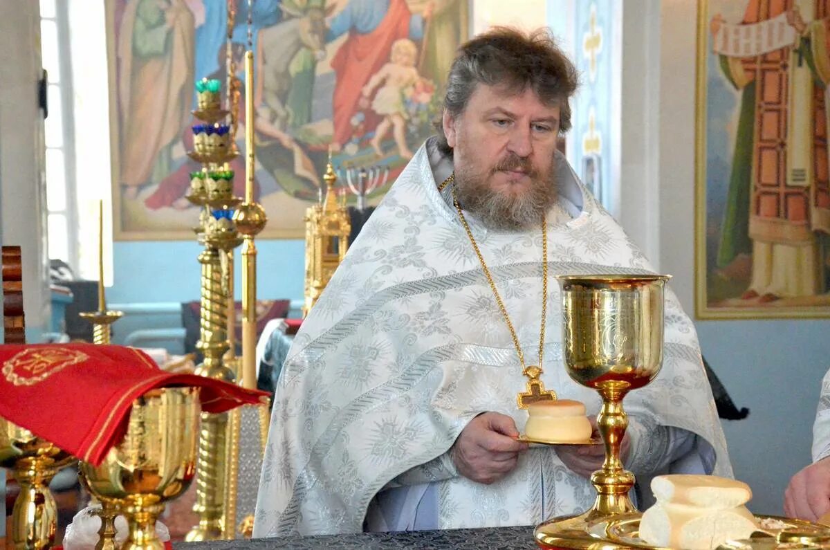 Никольский храм село Плеханово Липецк. Батюшка в церкви с. Плеханово Липецк. Настоятель храма село Плеханово Оренбургской области. Церковь села Плеханово-. Никольское липецкая область погода