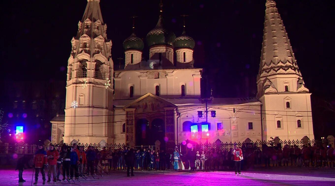 Каток на Советской площади Ярославль. Каток на Советской площади Ярославль 2023. Каток на Советской площади Ярославль 2024. Яр каток Ярославль. Экскурсии в ярославле 2024