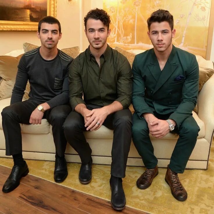 Jonas brothers. Jonas brothers. Группа джонас. Jonas brothers 2022. Jonas brothers jonas brothers.