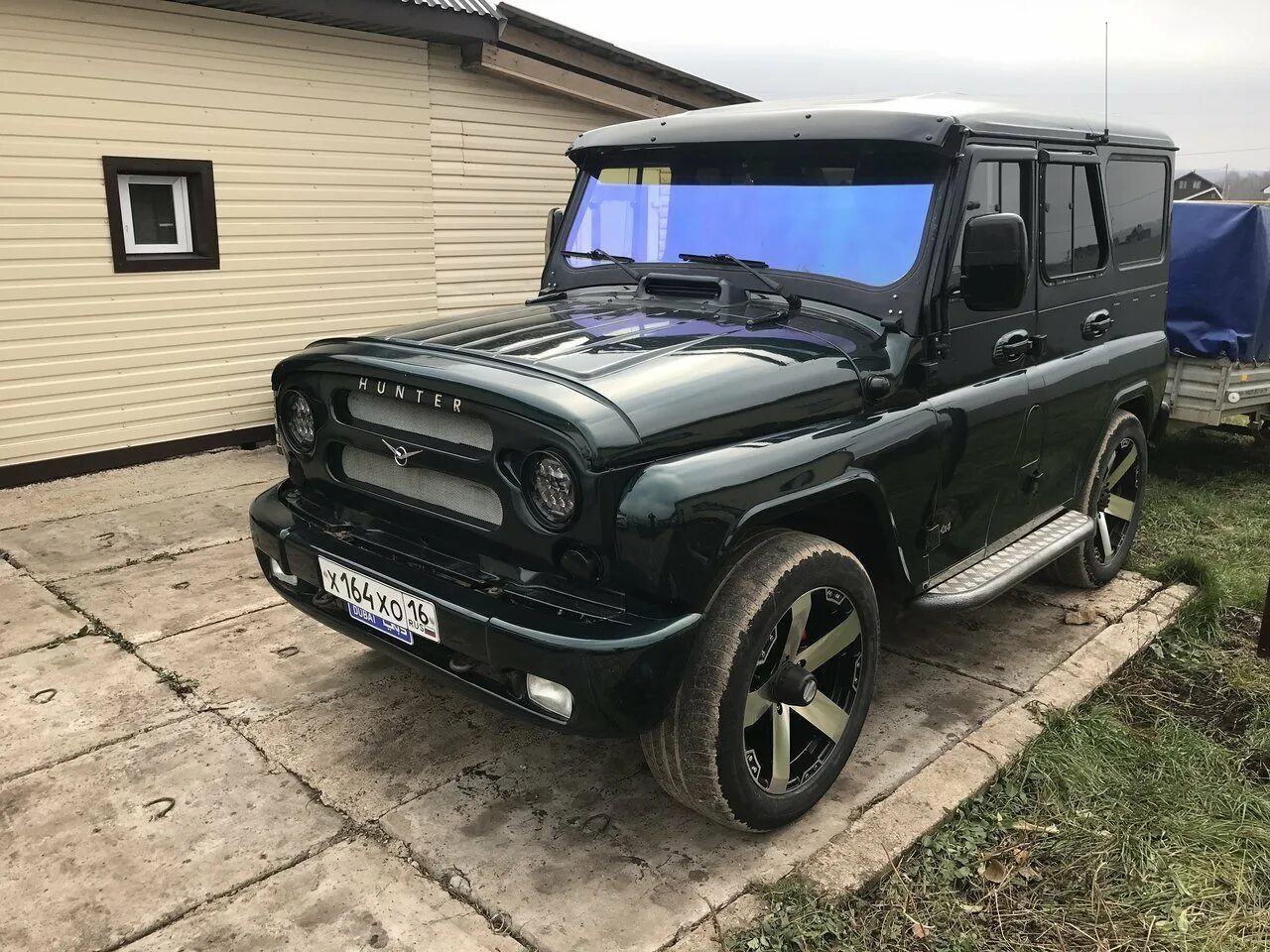 Уаз hunter r20. Уаз хантер под гелендваген. Уаз 469 под гелик. Уаз хантер брабус. Уаз хантер под гелик.