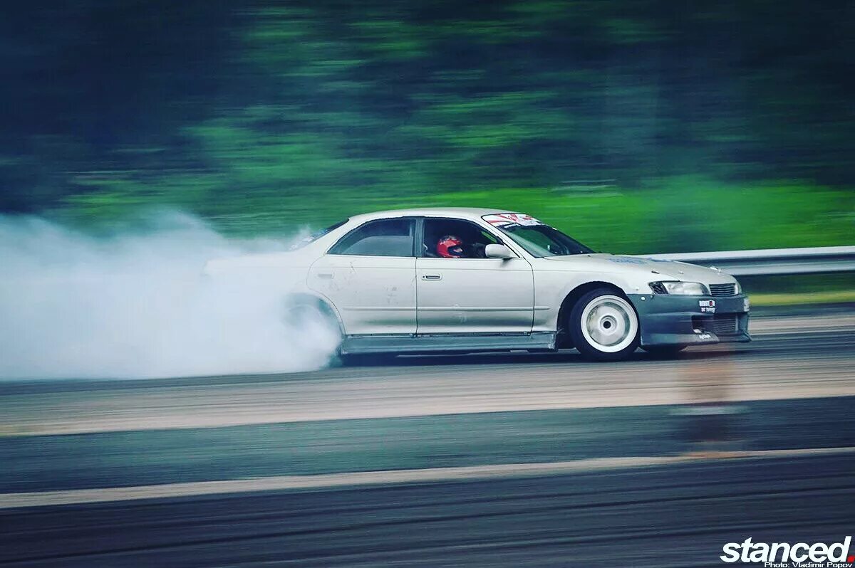 Drift 2 drag много. Toyota Mark 2 дрифт.