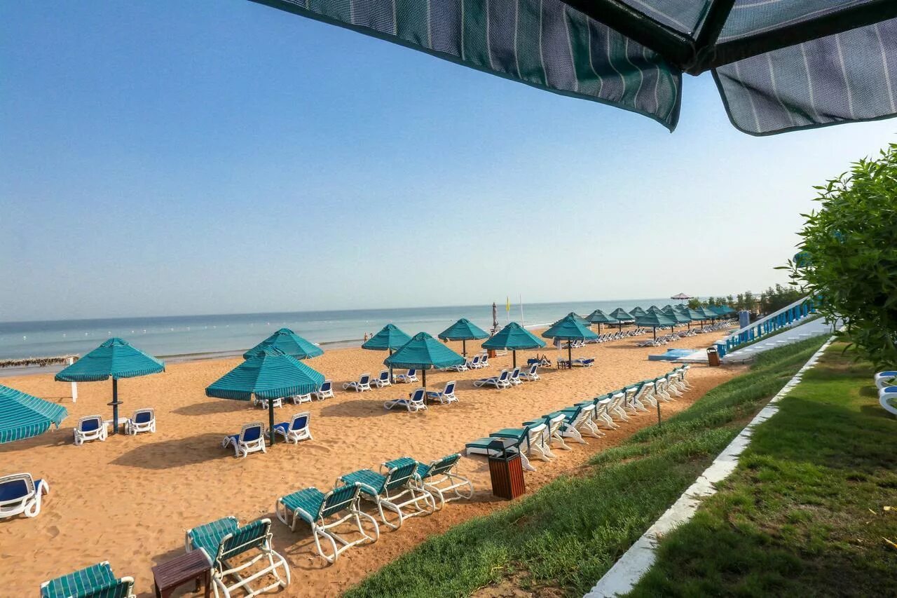 BM Beach Hotel рас-Эль-Хайма. BM Beach Hotel 4 ОАЭ. BM Beach Hotel (ex. Beach Hotel by bin Majid) 4*. Отель bin Majid Beach Hotel 4 рас-Эль-Хайма. Аль хайм пляж