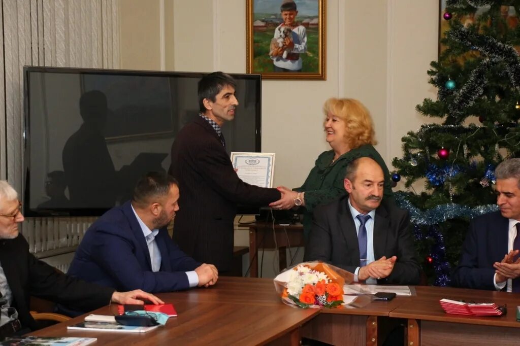 диаспора таджикистана в санкт-петербурге. диаспора спб. диаспора таджикистана. таджикская диаспора. председатель таджикской диаспоры в санкт петербурге.