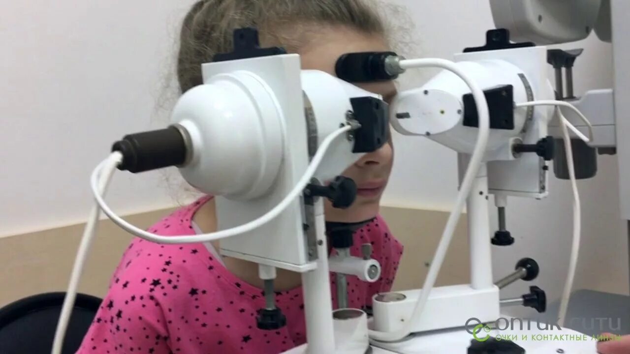 Аппаратное лечение зрения у детей отзывы. Аппаратное лечение зрения у детей. аппаратное лечение глаз у детей. синоптофор синф-1. аппаратный лечение глаз для детей видео.