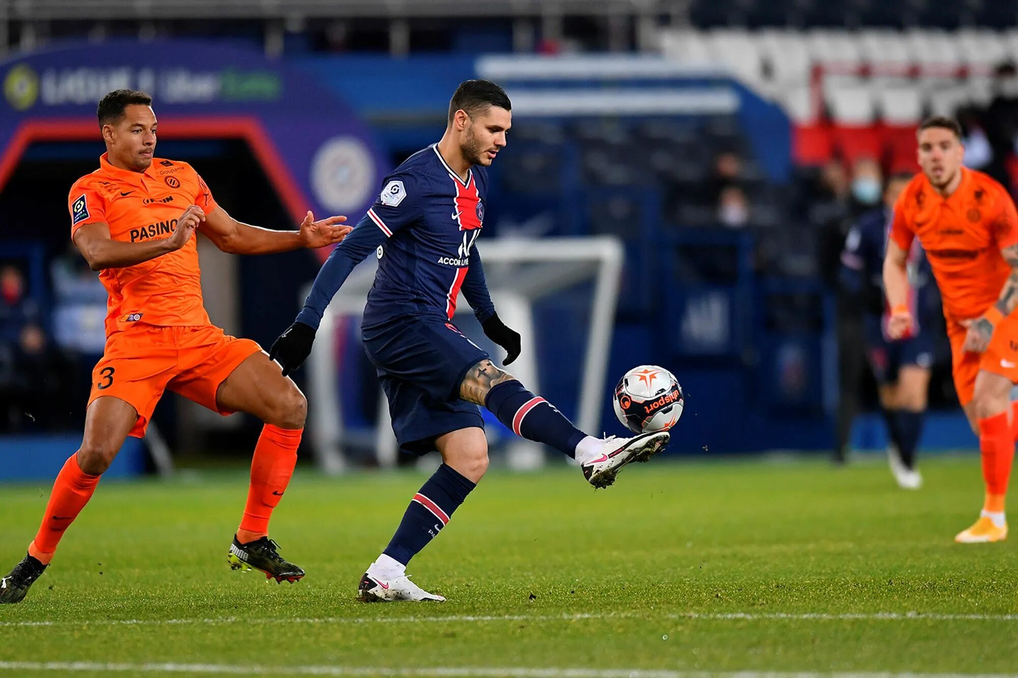 Сегодня футбол псж прямой эфир. Montpellier FC ПСЖ. PSG vs Монпелье. ПСЖ чемпион Франции 2021. Монпелье чемпион Франции 2012.