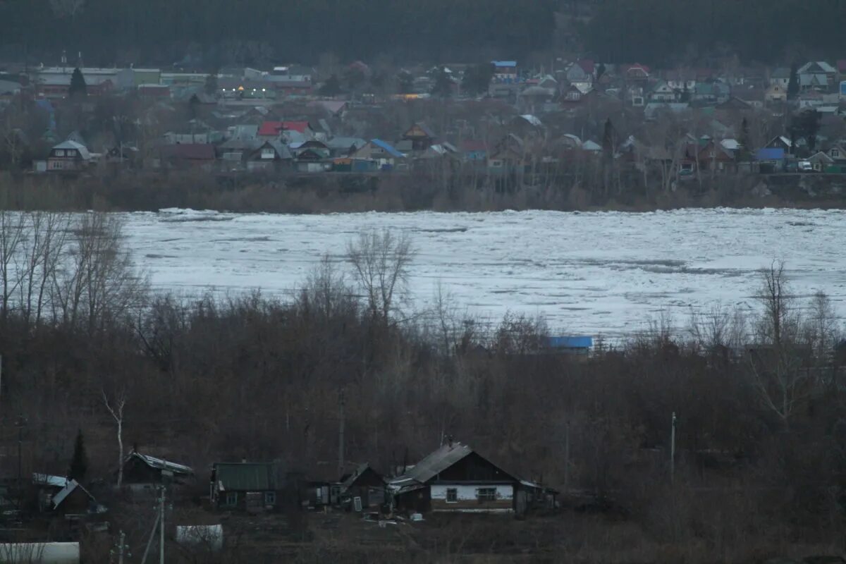 Ледоход Томск 2021. Ледоход в Кемерово на Томи 2021. Ледоход на Томи 2023. Ледоход Кемерово. Ледоход на томи 2024