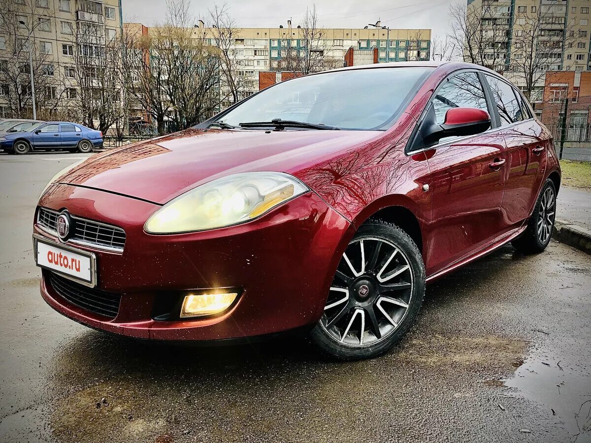 Купить бу фиат спб. Fiat Bravo 2. Фиат Браво 2 золотистый. Fiat Bravo 2 Red. Фиат Браво 2 красный.