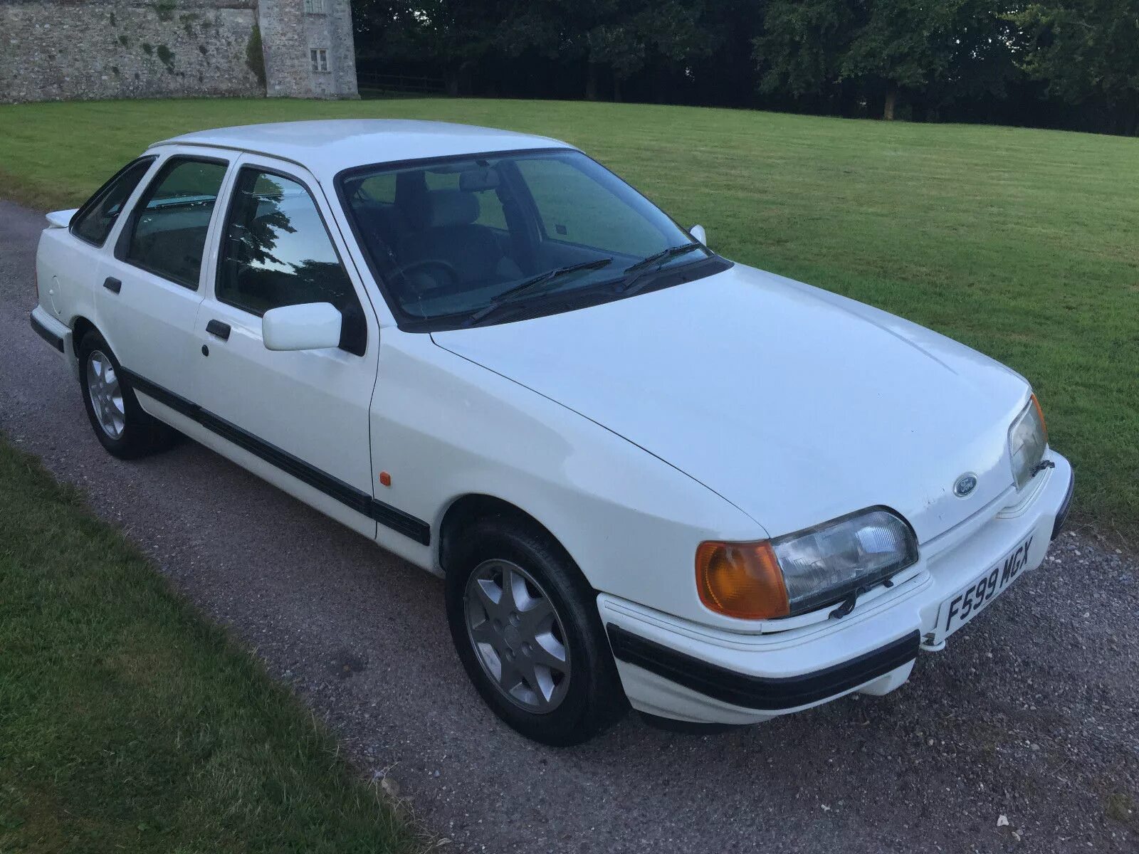 Ford sierra cosworth. Форд сиерра косворт седан. Ford sierra cosworth 1995. Sierra 4x4. Sierra 4x4.