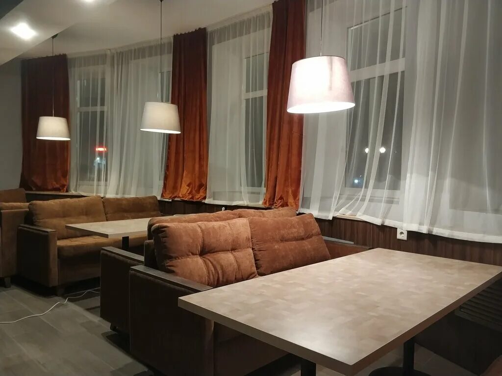 Кафе близкие люди златоуст. Гагарина, 1-я линия, 10а, златоуст. Магазин мильстрим златоуст. Гагарина, 1-я линия, 10а, златоуст. Номер телефона города златоуст магазина.