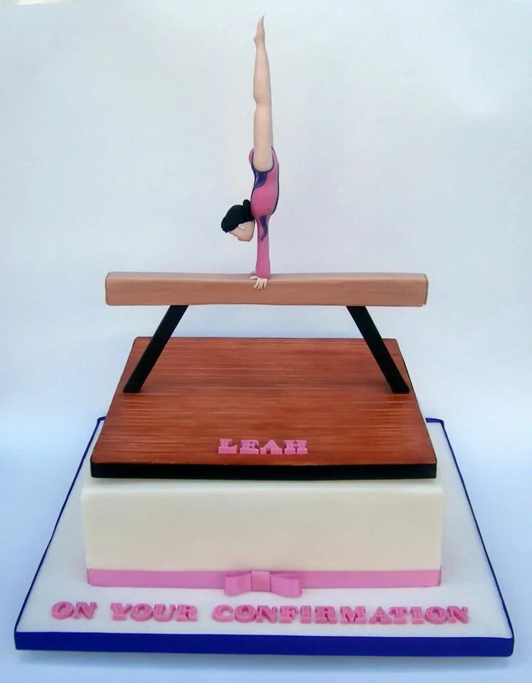 Гимнастический торт. Торт для гимнаста. Торты на день рождения гимнастика. Торт для спортивного гимнаста. Торт для гимнастки
