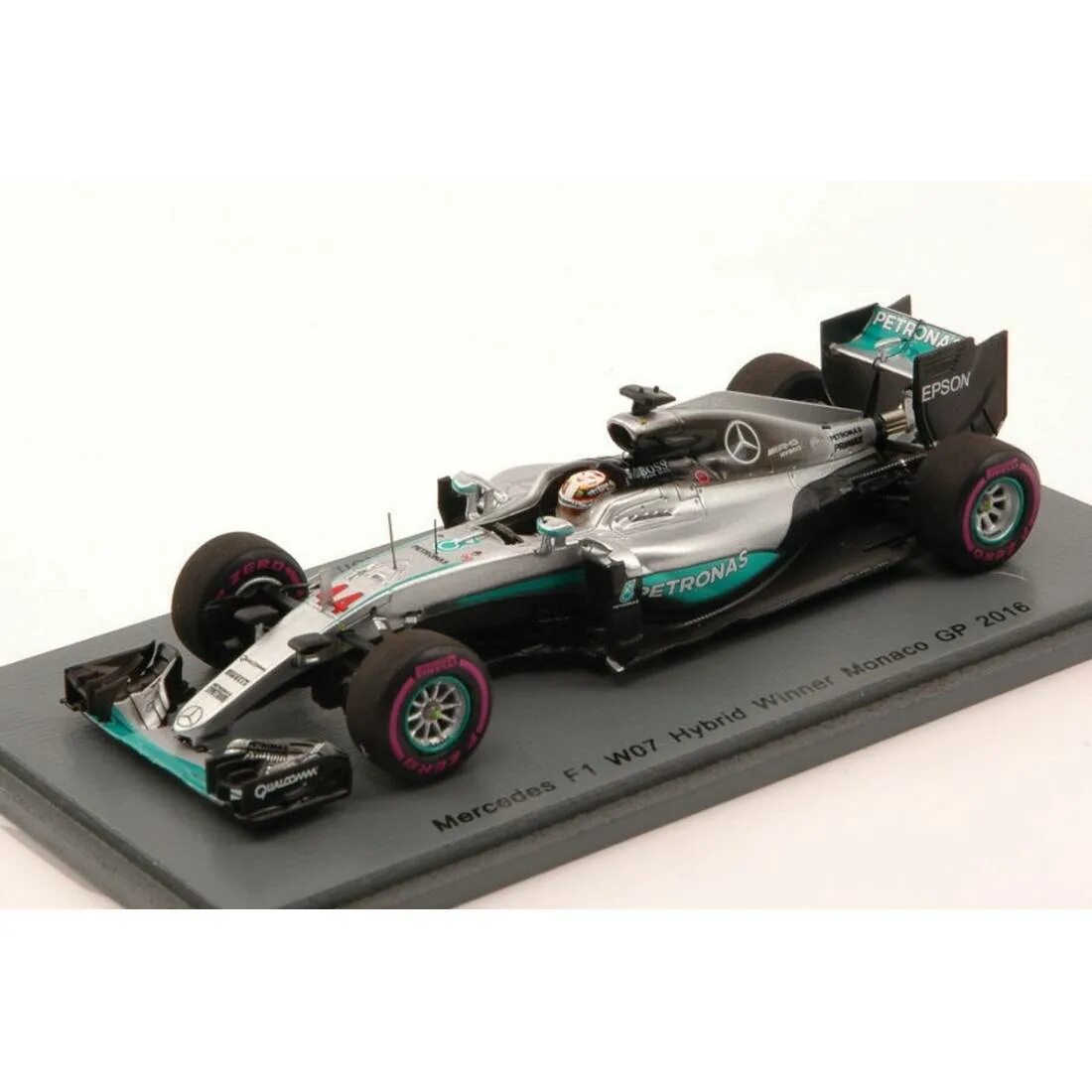 Miniature Mercedes AMG f1 2021 44 Lewis Hamilton 1/43. Hamilton 11 cm Monaco. Spark models