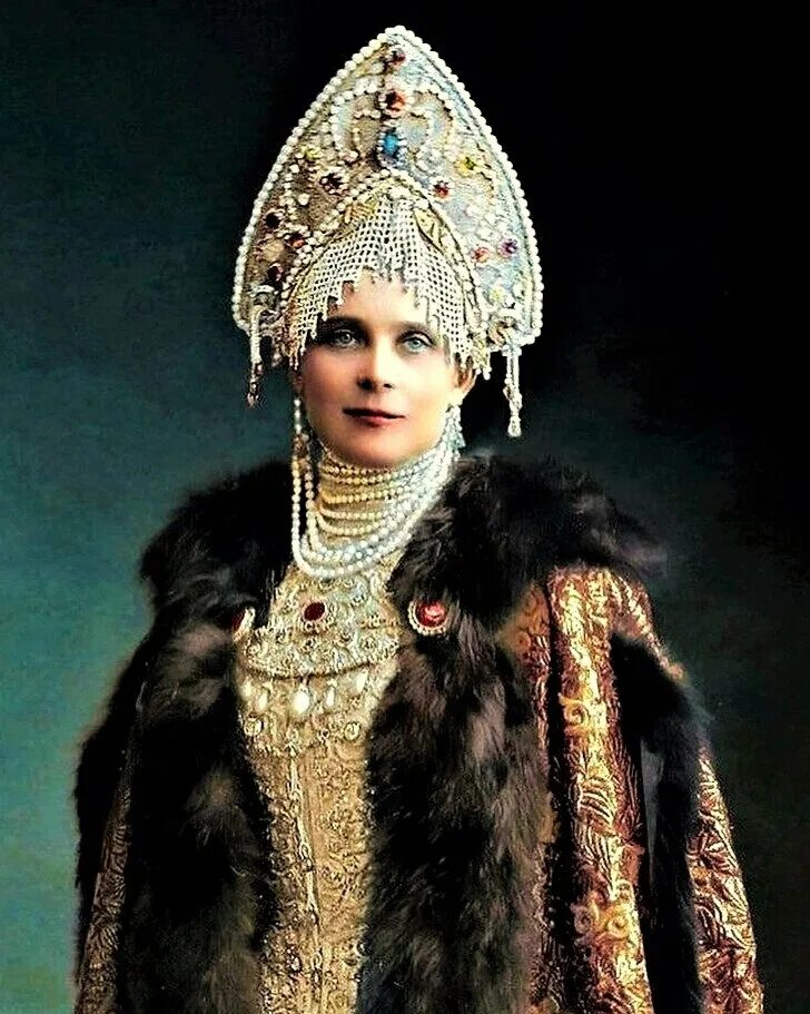 Княгиня юсупова бал 1903. Фотографии княгинь. Костюмированный бал 1903 юсупова. Фотографии княгинь. Портрет княжны зинаиды юсуповой.
