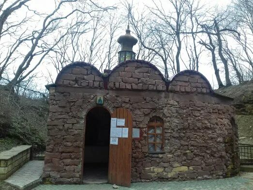 Одинцово святые места. Село малые родники ставропольский край. Источник села московского. Московский лес село московское. Источник села московского.