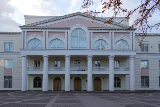 Дом культуры вперед Долгопрудный. Долгопрудненский ДК вперед. ДК вперед здание Долгопрудный. ДК вперед Долгопрудный внутри. Дк вперед сайт