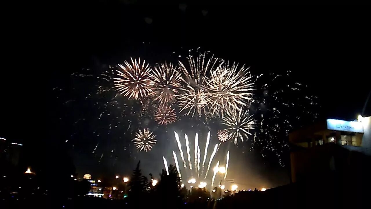 День города череповец. Салют иваново. Площадь пушкина салют иваново фото. Праздничный салют день города. Салют иваново.