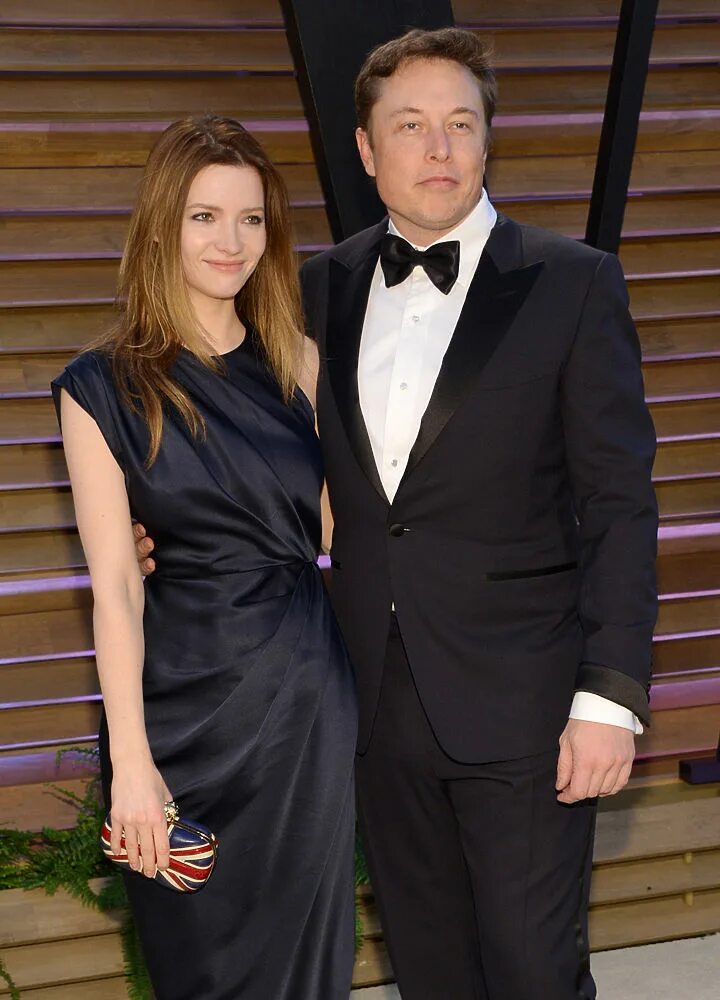 илон маск тесла. илон маск 2004. брат илона маска кимбал. илон маск. Elon musk tesla.