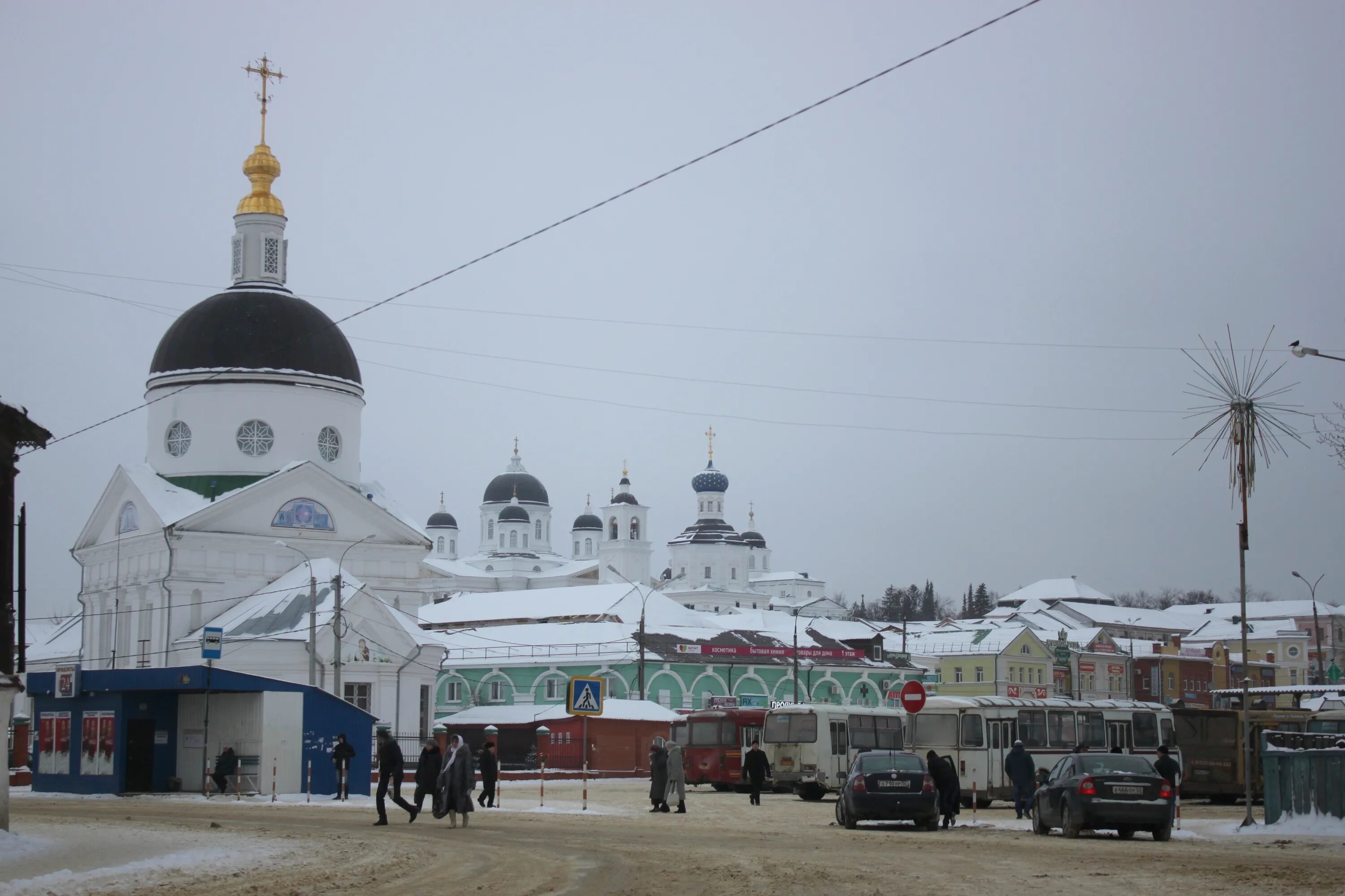 Арзамас нижний новгород сегодня. Нижняя автостанция Арзамас. Арзамас автобусная станция. Арзамас Церковь на автостанции. Арзамас 2010.