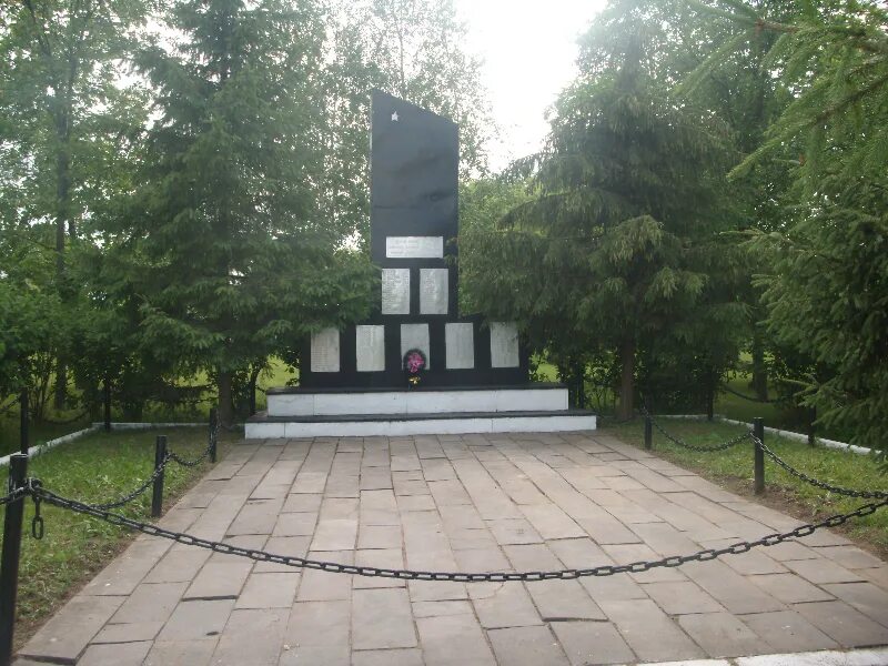 асовица комаричского района. богородице площанская пустынь. избичня комаричского района. деревня апажа комаричский район фото. быхов военный городок.